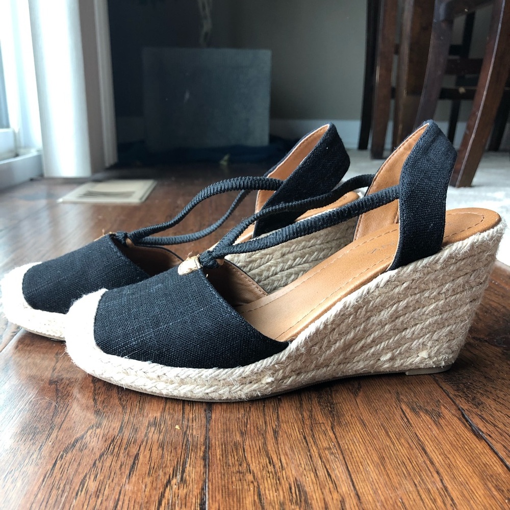 Women’s Black Size 7 Solanz Sandal Wedges